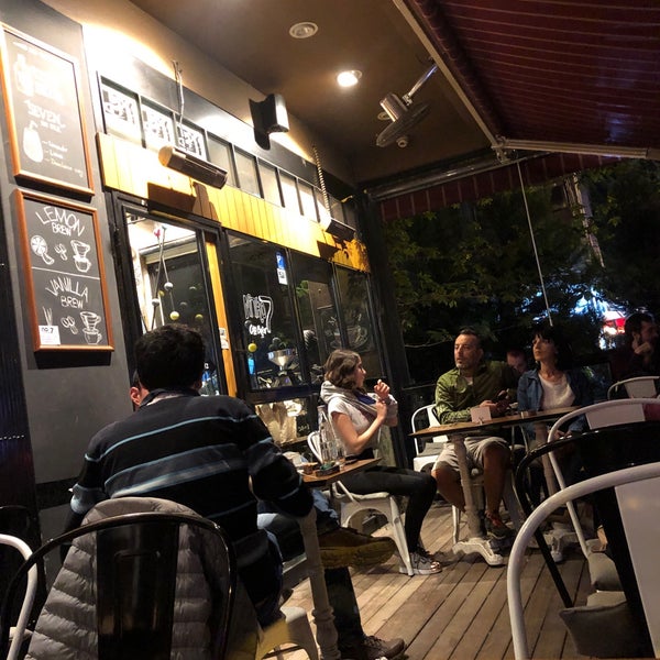 5/5/2019にNΛIF !がNo:7 Coffee Houseで撮った写真