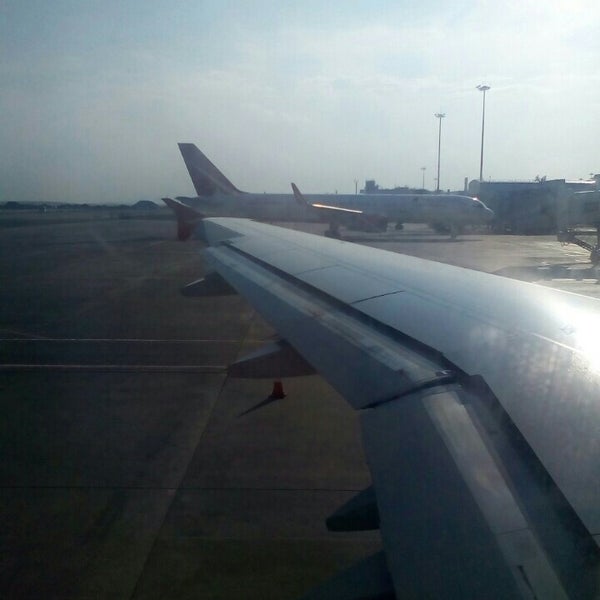 Питание на рейсе москва самара аэрофлот. Аэрофлот su 1213. Танцующий самолет. Борт самолета. Самолет транспортный.