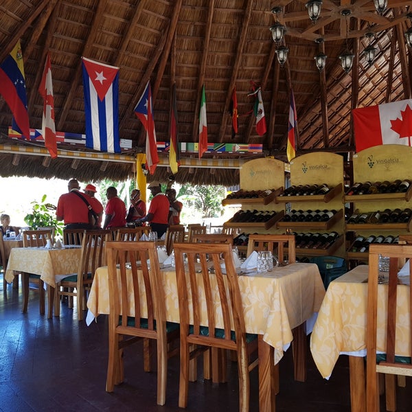 Arenas doradas 4* куба. Варадеро 60 ресторан. Лобстер варадеро. Старфиш отель куба. Куба ресторан марина варадеро.