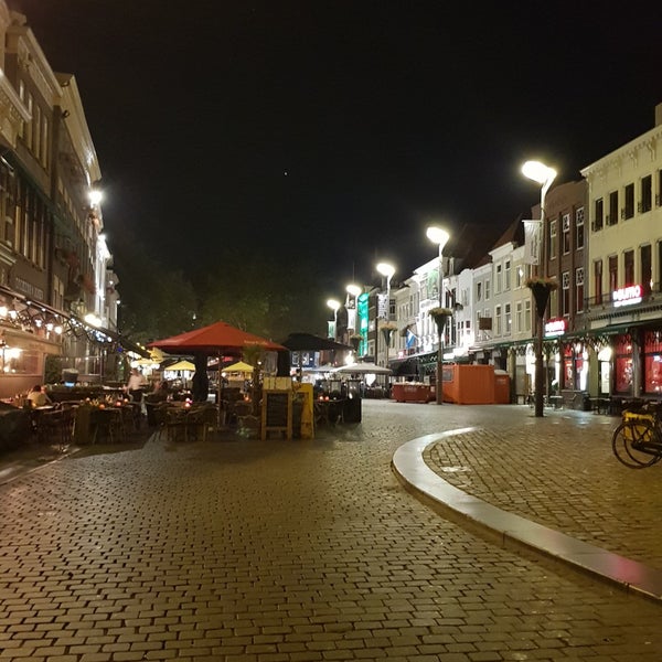 Foto tirada no(a) Grote Markt por Mootez em 9/17/2018