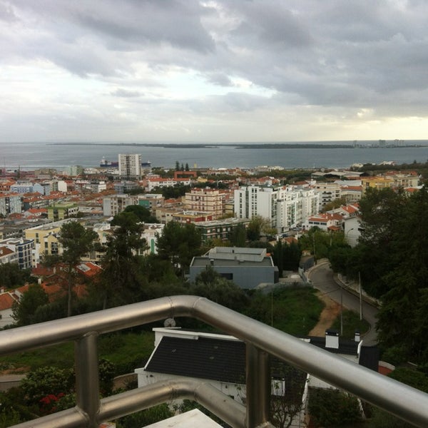 Foto tirada no(a) Hotel do Sado por Vitor P. em 11/7/2014