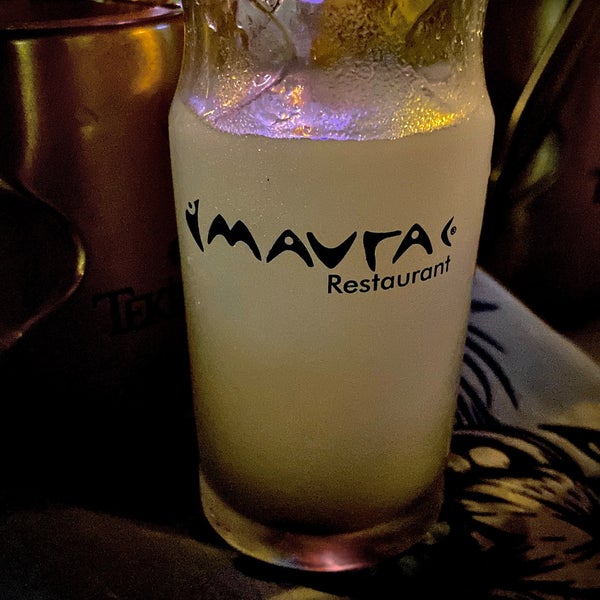 Foto diambil di Mavra Restaurant oleh Onur K. pada 8/17/2022