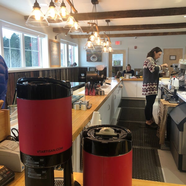 Foto scattata a Vermont Artisan Coffee &amp; Tea Co da B B. il 11/15/2019