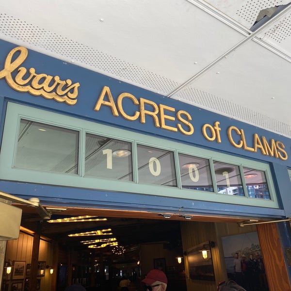 Снимок сделан в Ivar&#39;s Acres of Clams пользователем Hiroki M. 6/26/2020