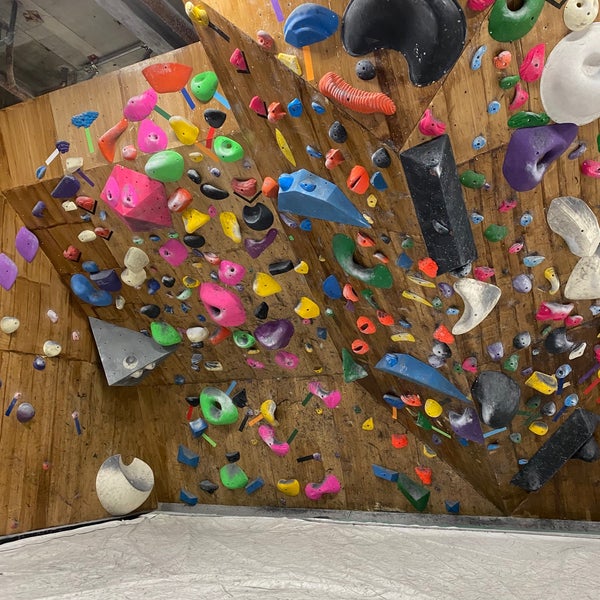 Photos At ロッキーボルダリングクラブ品川 Climbing Gym In 港区