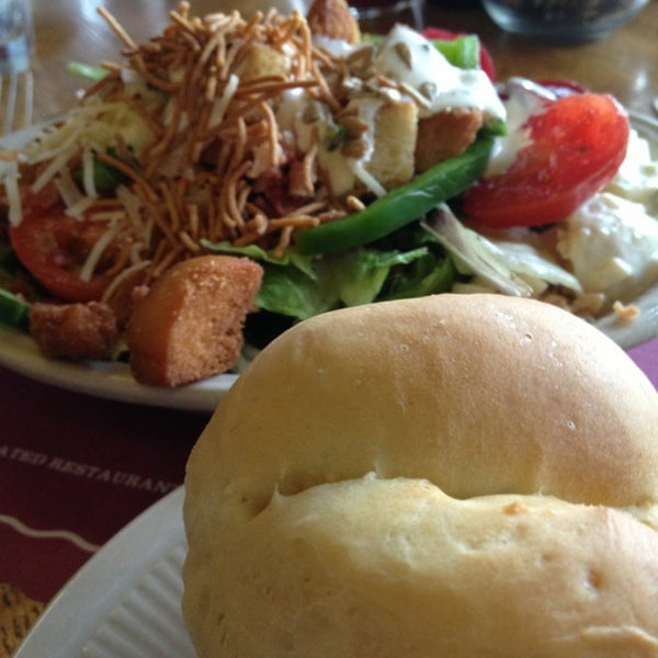 The Beef House Restaurant & Dinner Theatre 16501 N State Road 63