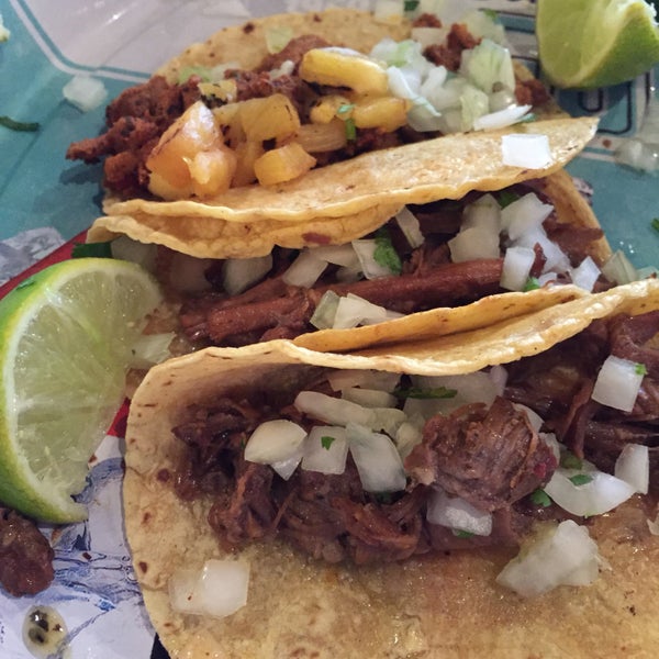 1/28/2018 tarihinde erich l.ziyaretçi tarafından La Calle Tacos'de çekilen fotoğraf