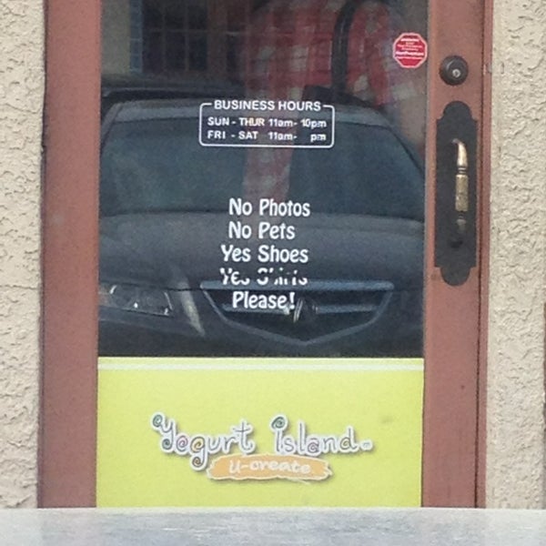Yogurt Island Confitería