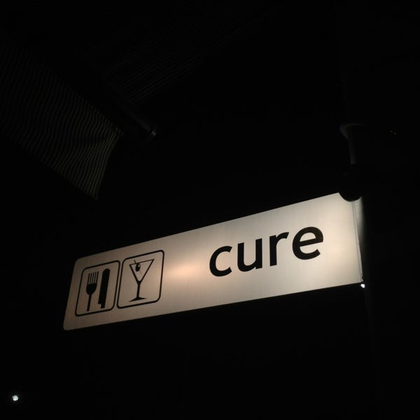 3/30/2013 tarihinde Mira C.ziyaretçi tarafından Cure Seattle | Capitol Hill Bar &amp; Charcuterie'de çekilen fotoğraf