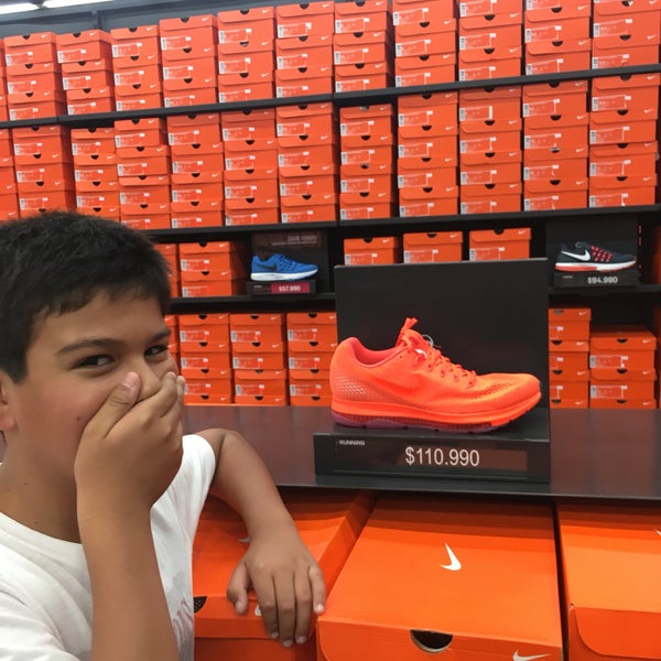 Photos at Nike Factory Store Buenaventura - Quilicura - 22 tips