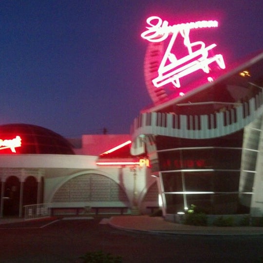 9/14/2012にMr. Bob D.がGoodtimes Bar &amp; Nightclubで撮った写真