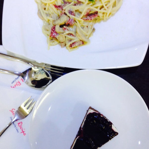 Photos At Secret Recipe Gua Musang 3 Tips From 189 Visitors