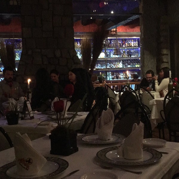 3/8/2017 tarihinde Junior B.ziyaretçi tarafından Restaurante &amp; Bar La Strega'de çekilen fotoğraf