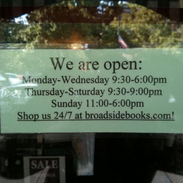 Photo taken at Broadside Bookshop by Yoko P. on 7/23/2013