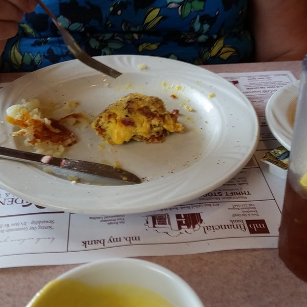 Eggs Benedict,  bacon cheese omelet (super gooey and yummy),  coffee, decor