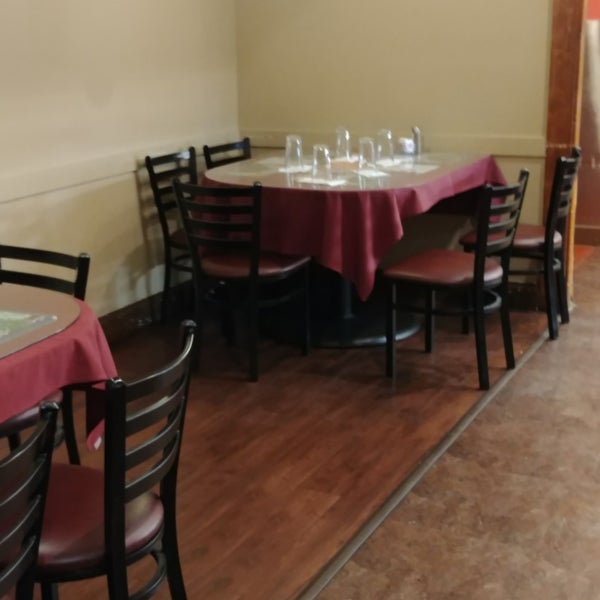 Honey Jar Cafe 13810 NE Sandy Blvd