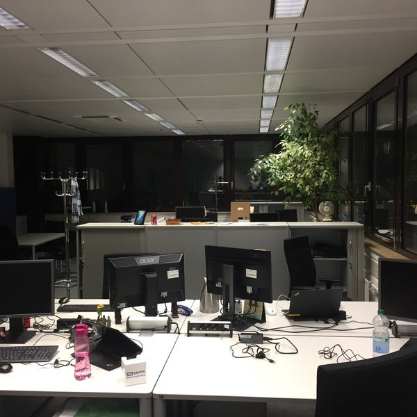 Photos At Daimler Ag Mercedes Benz Werk Degi It Services In