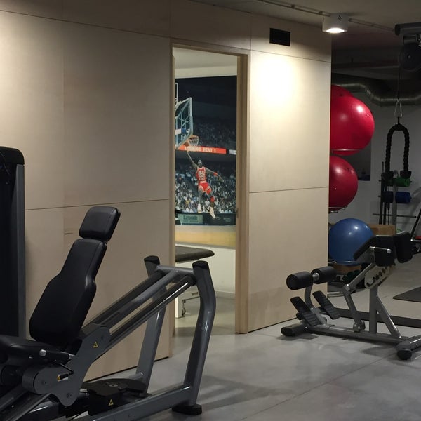 Спортклиника. Олимп Плаза Кемерово гостиница. Гостиница Плаза Рукавишникова 20 Кемерово. Олимп Плаза Владикавказ. Олимп Плаза Владикавказ бассейн.