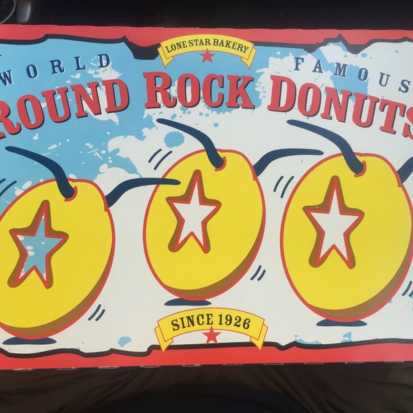 9/3/2016 tarihinde Raúl H.ziyaretçi tarafından Round Rock Donuts'de çekilen fotoğraf