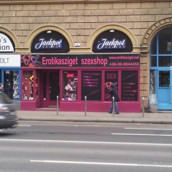 Секс-шоп в Budapest XIII. kerülete, Будапешт.
