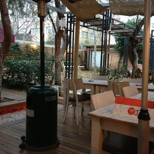 Foto tirada no(a) Time Café &amp; Restaurant por Aydandandridan em 1/20/2013