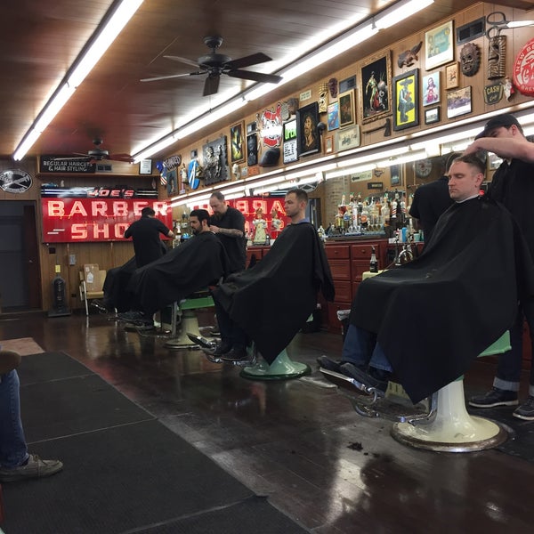 Photo taken at Joe&#39;s Barbershop Chicago by Michael C. on 4/21/2016