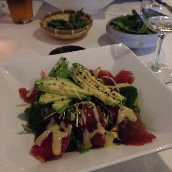 12/7/2014にGrisel S.がUmami Restaurant and Sushi Barで撮った写真