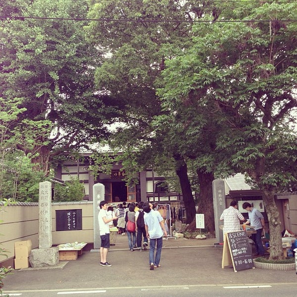 รูปภาพถ่ายที่ 養源寺 โดย lemonman เมื่อ 6/23/2013