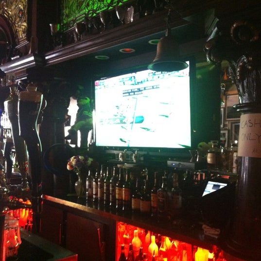 รูปภาพถ่ายที่ O&#39;Reilly&#39;s Irish Pub &amp; Restaurant โดย Nancy L. เมื่อ 10/7/2012