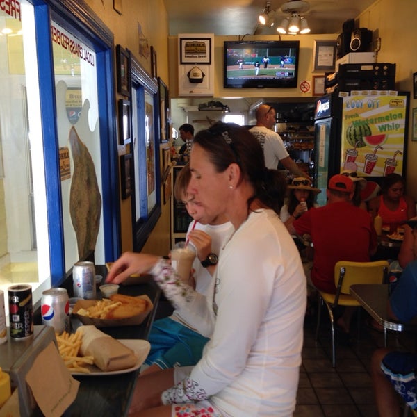 8/5/2013 tarihinde Michael H.ziyaretçi tarafından Kohala Burger &amp; Taco'de çekilen fotoğraf