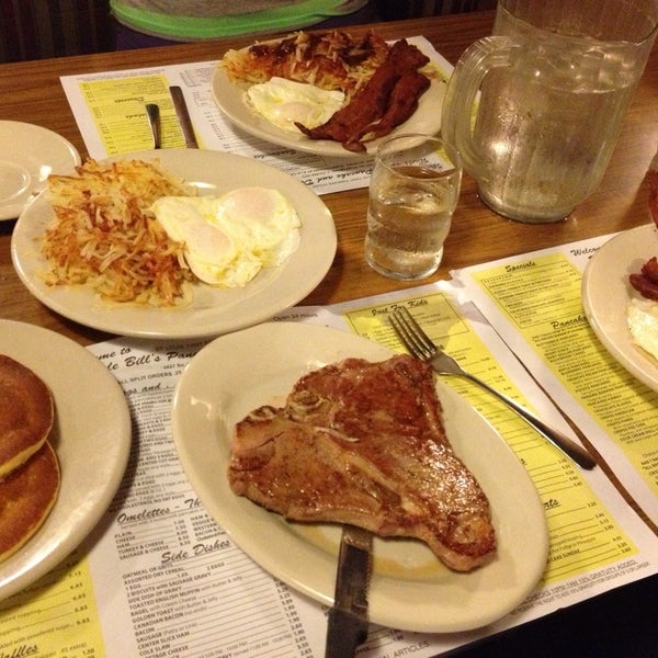 Uncle Bill's Pancake and Dinner House Breakfast Spot in Saint Louis