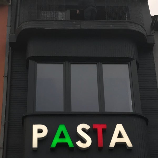 Снимок сделан в Pasta Al Dente пользователем Danny-Nancy R. 3/13/2018