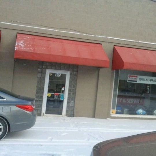Townline Garage 1 Tip From 8 Visitors