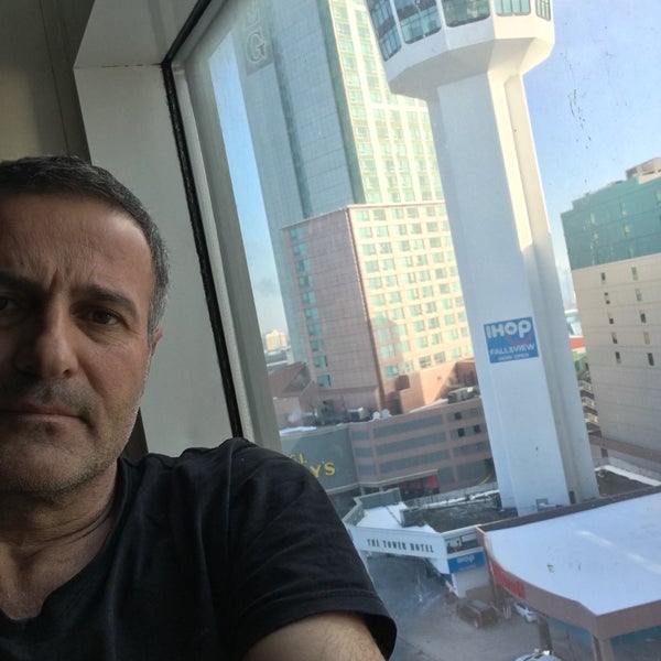 Photo taken at Radisson Hotel &amp; Suites Fallsview, ON by Abdullah I. on 3/9/2019