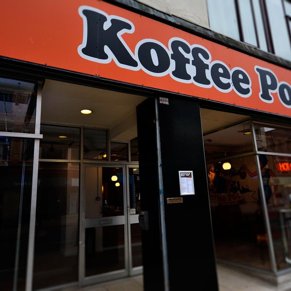 Foto scattata a The Koffee Pot da The Koffee Pot il 6/6/2015