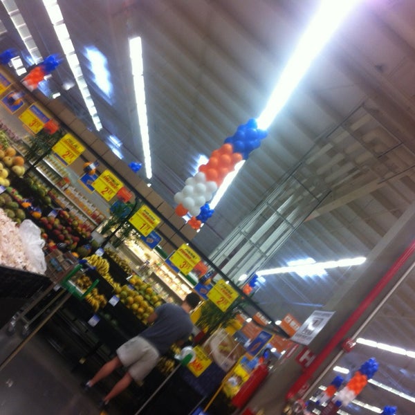 Foto scattata a Walmart da Carla F. il 12/20/2012