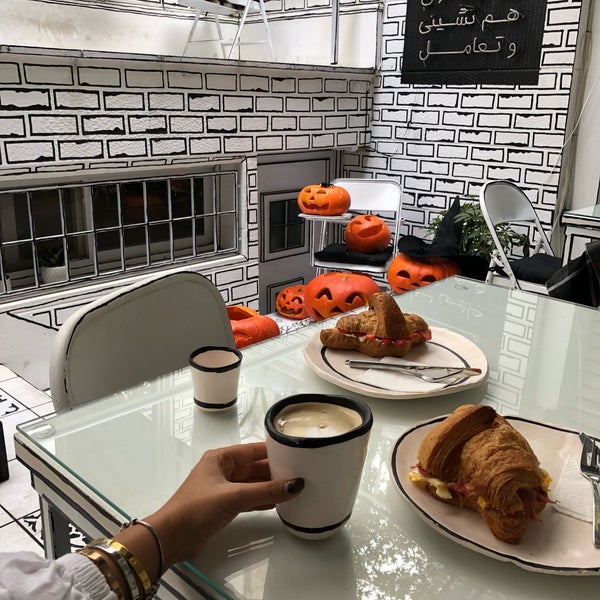 11/1/2019にQazal N.がModam Café | کافه مدامで撮った写真