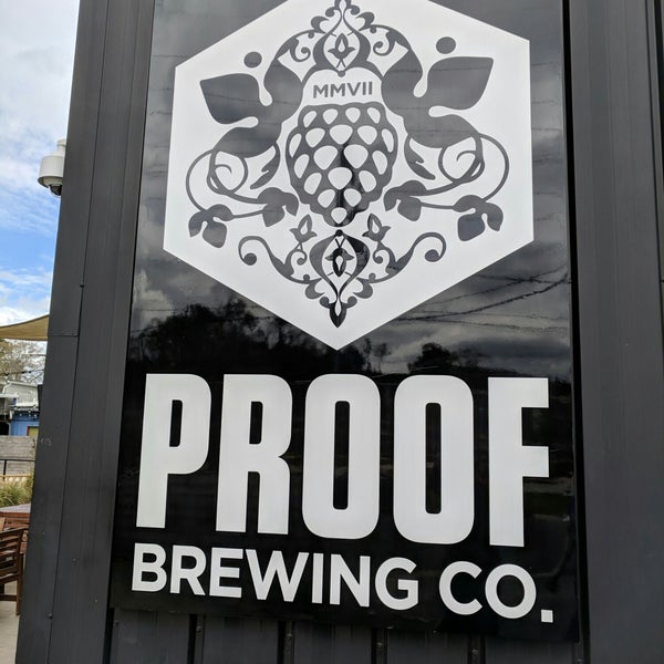 Das Foto wurde bei Proof Brewing Company von Sean W. am 3/11/2018 aufgenommen