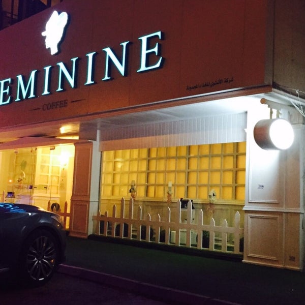 Снимок сделан в Feminine Café пользователем Feminine Café | فيمنين كافيه 6/6/2015