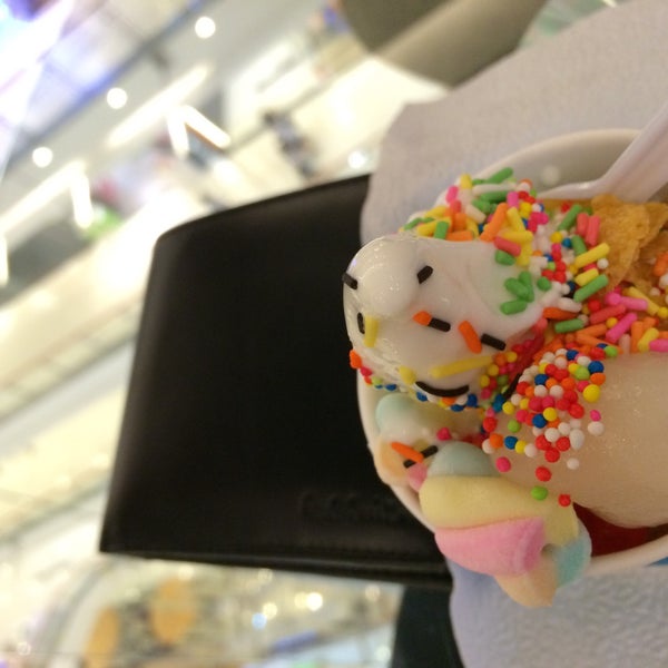 White Rabbit (Now Closed) Frozen Yogurt Shop