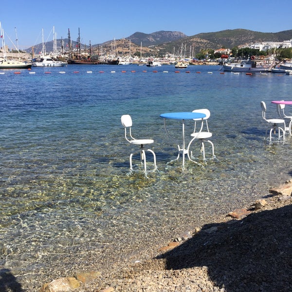 7/7/2018 tarihinde Hakan K.ziyaretçi tarafından Su Restaurant &amp; Bar'de çekilen fotoğraf