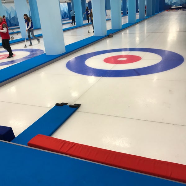 Foto tirada no(a) Moscow Curling Club por Yuriy em 2/22/2018