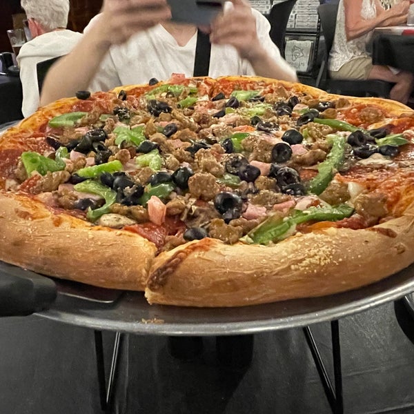 Снимок сделан в Bianelli&#39;s Gourmet Pizza &amp; Pasta пользователем ますはら 2/19/2024