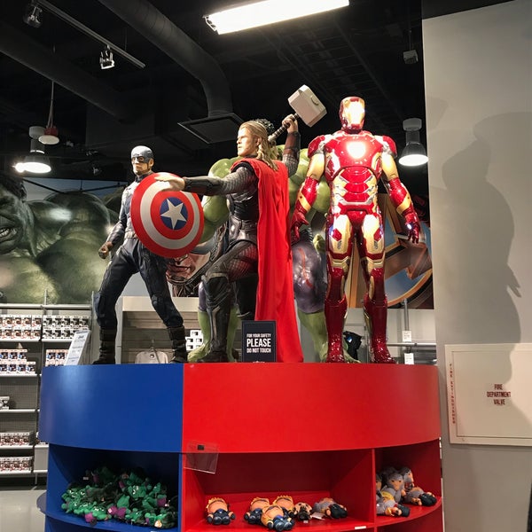 Photo taken at Marvel Avengers S.T.A.T.I.O.N by Fanz on 4/3/2018
