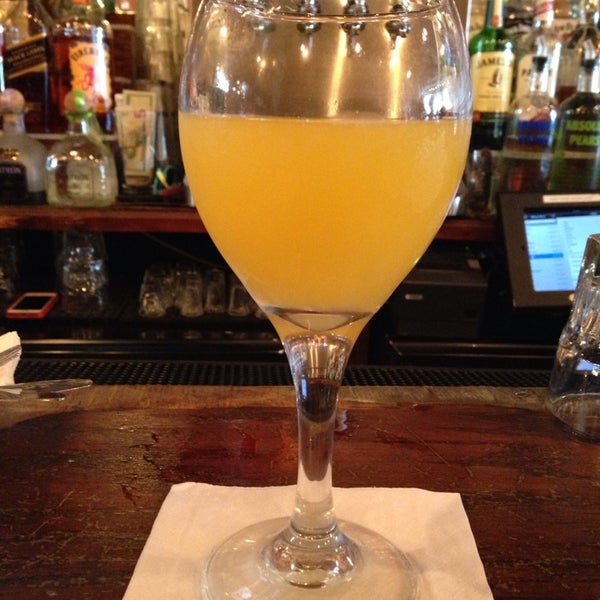 Best mimosa I've had in quite a while... Nice vibe here too. :)