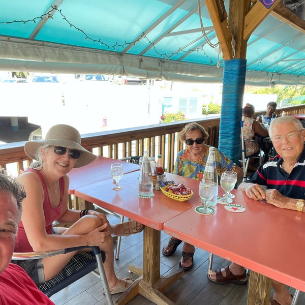 Lee's Roadside Grill 26 tips from 505 visitors