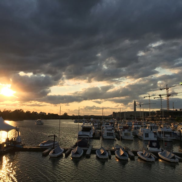 Das Foto wurde bei Cantina Marina von Scron D. am 5/15/2016 aufgenommen