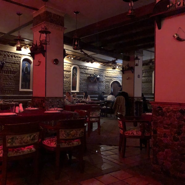 Foto tirada no(a) Ресторан &quot;Грузинский Дворик&quot; por Shadab K. em 12/5/2018
