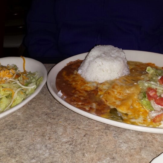 Das Foto wurde bei La Bamba Mexican &amp; Spanish Restaurant von Fork Notes am 3/8/2014 aufgenommen