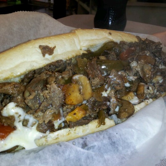 Foto diambil di Direct From Philly Cheesesteaks oleh Fork Notes pada 1/27/2013
